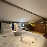 بيت للعطل Loft Non Attenant A La Propriete 4 Hotes Sauna Et Jacuzzi En Option