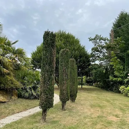 Loft Non Attenant A La Propriete 4 Hotes Sauna Et Jacuzzi En Option 펜션 *