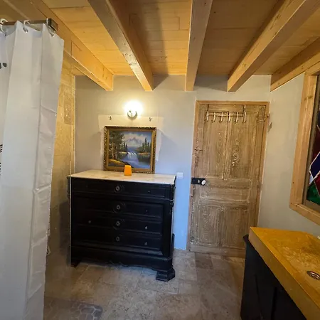 Loft Non Attenant A La Propriete 4 Hotes Sauna Et Jacuzzi En Option 펜션