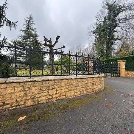 펜션 Loft Non Attenant A La Propriete 4 Hotes Sauna Et Jacuzzi En Option