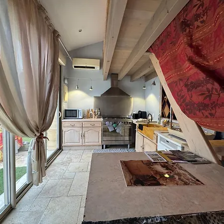 Ferienhaus Loft Non Attenant A La Propriete 4 Hotes Sauna Et Jacuzzi En Option