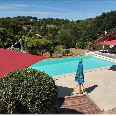 2 A 5 Personnes, Spa, Sauna, Piscine Chauffee, Parking Gratuit *