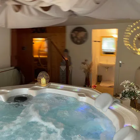 펜션 Loft Non Attenant A La Propriete 4 Hotes Sauna Et Jacuzzi En Option *