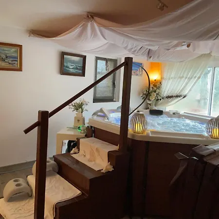 2 A 5 Personnes, Spa, Sauna, Piscine Chauffee, Parking Gratuit Apartment