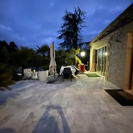 펜션 Loft Non Attenant A La Propriete 4 Hotes Sauna Et Jacuzzi En Option 사흘라 라 카네다