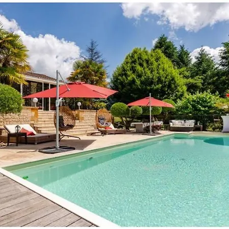 Hébergement de vacances Loft - Non Attenant à La Propriété 1 à 4 Personnes Sauna,piscine Et Parking à Partager Jacuzzi En Option