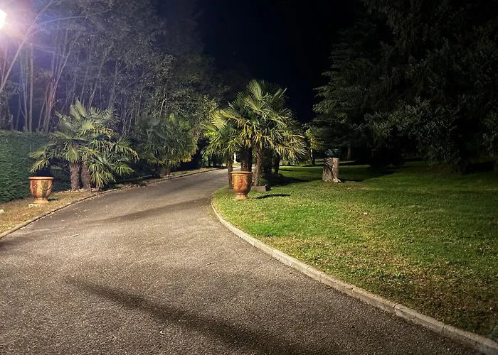 度假居 Loft Non Attenant A La Propriete 4 Hotes Sauna Et Jacuzzi En Option 萨尔拉拉卡内达