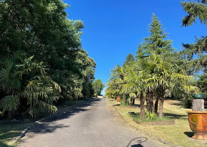 Loft Non Attenant A La Propriete 4 Hotes Sauna Et Jacuzzi En Option 度假居