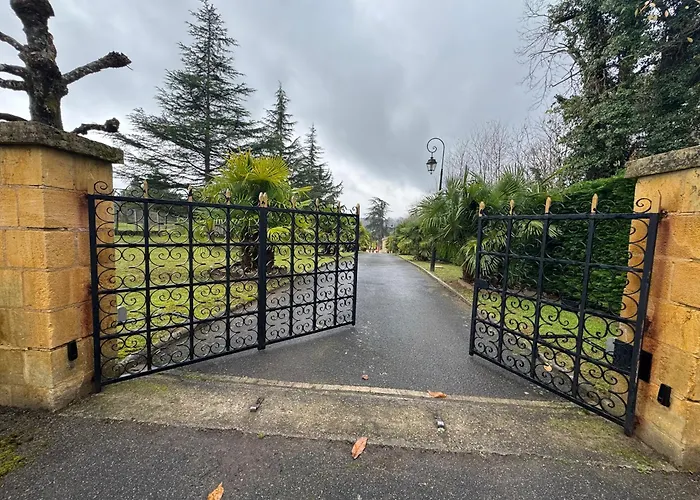 Loft Non Attenant A La Propriete 4 Hotes Sauna Et Jacuzzi En Option * 萨尔拉拉卡内达