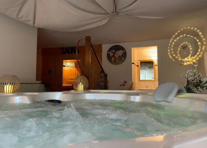 Loft Non Attenant A La Propriete 4 Hotes Sauna Et Jacuzzi En Option 度假居