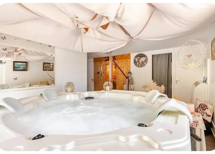 度假居 Loft Non Attenant A La Propriete 4 Hotes Sauna Et Jacuzzi En Option *