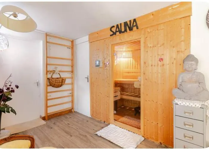 Loft Non Attenant A La Propriete 4 Hotes Sauna Et Jacuzzi En Option * 萨尔拉拉卡内达